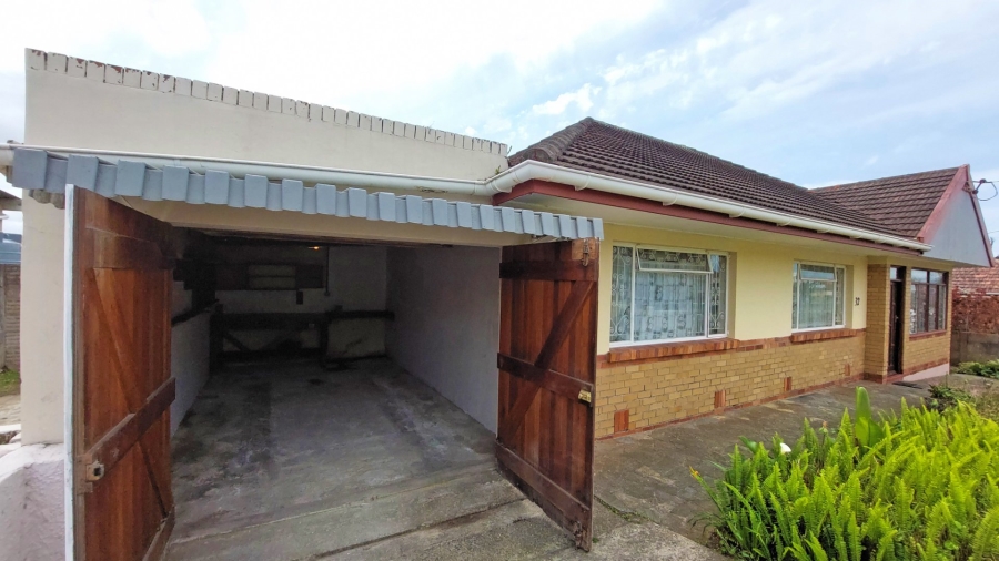 4 Bedroom Property for Sale in Greenfields Eastern Cape